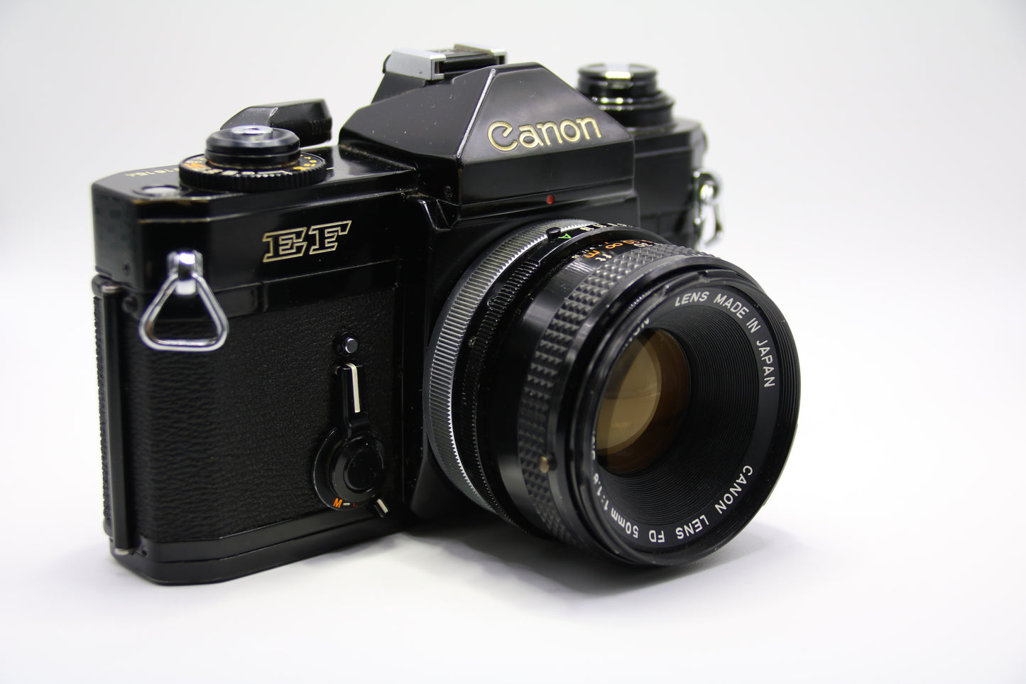 Canon EF + 50mm FD 1.8