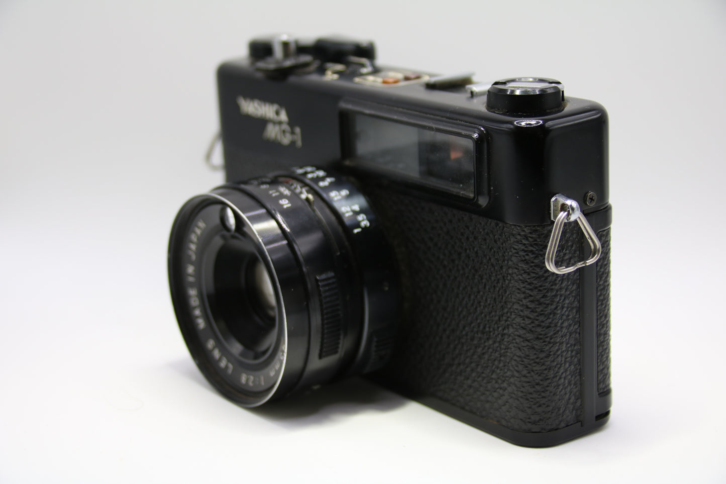Yashica MG-1