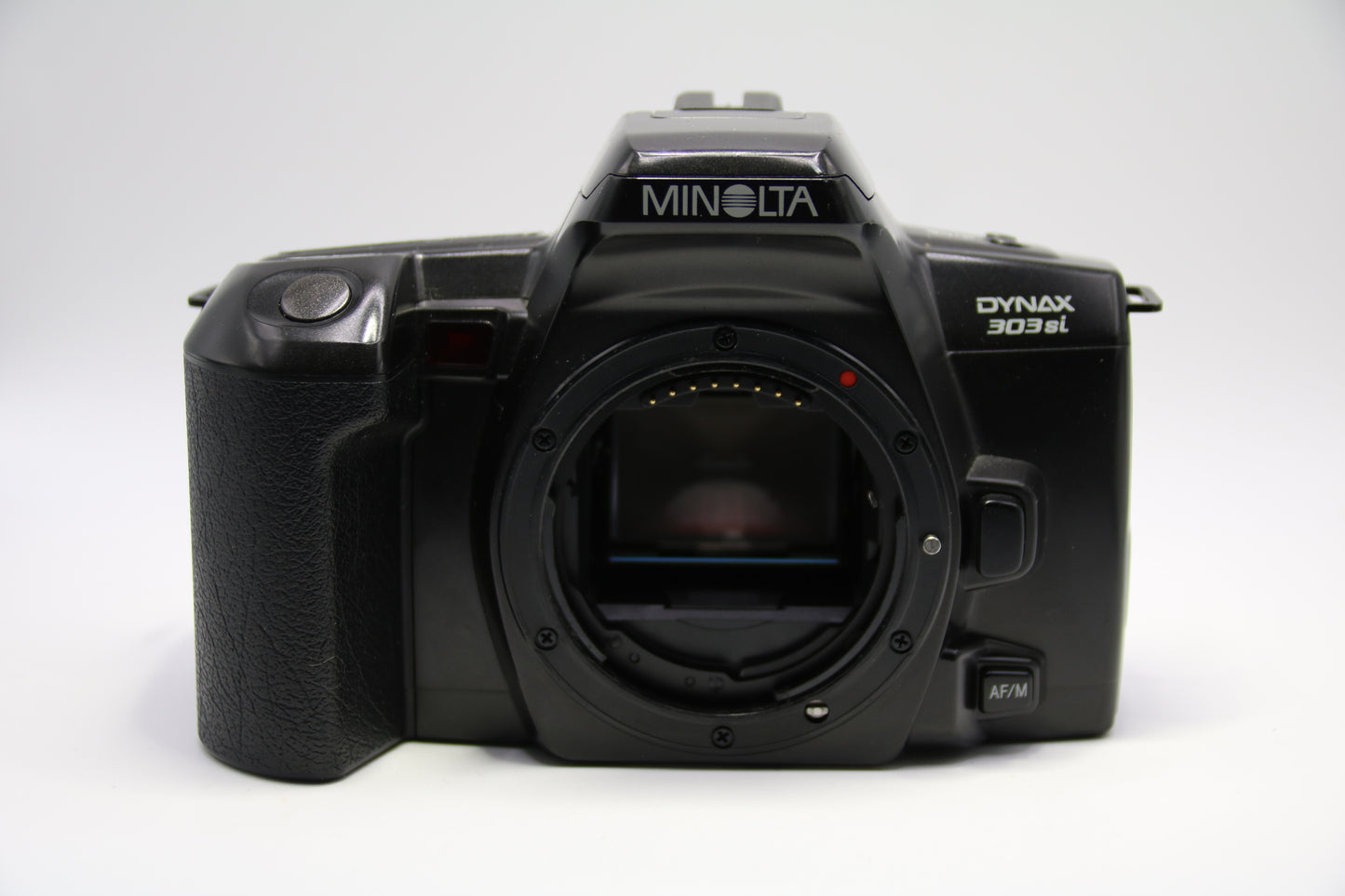Minolta 303SI + Vivitar 28-210mm