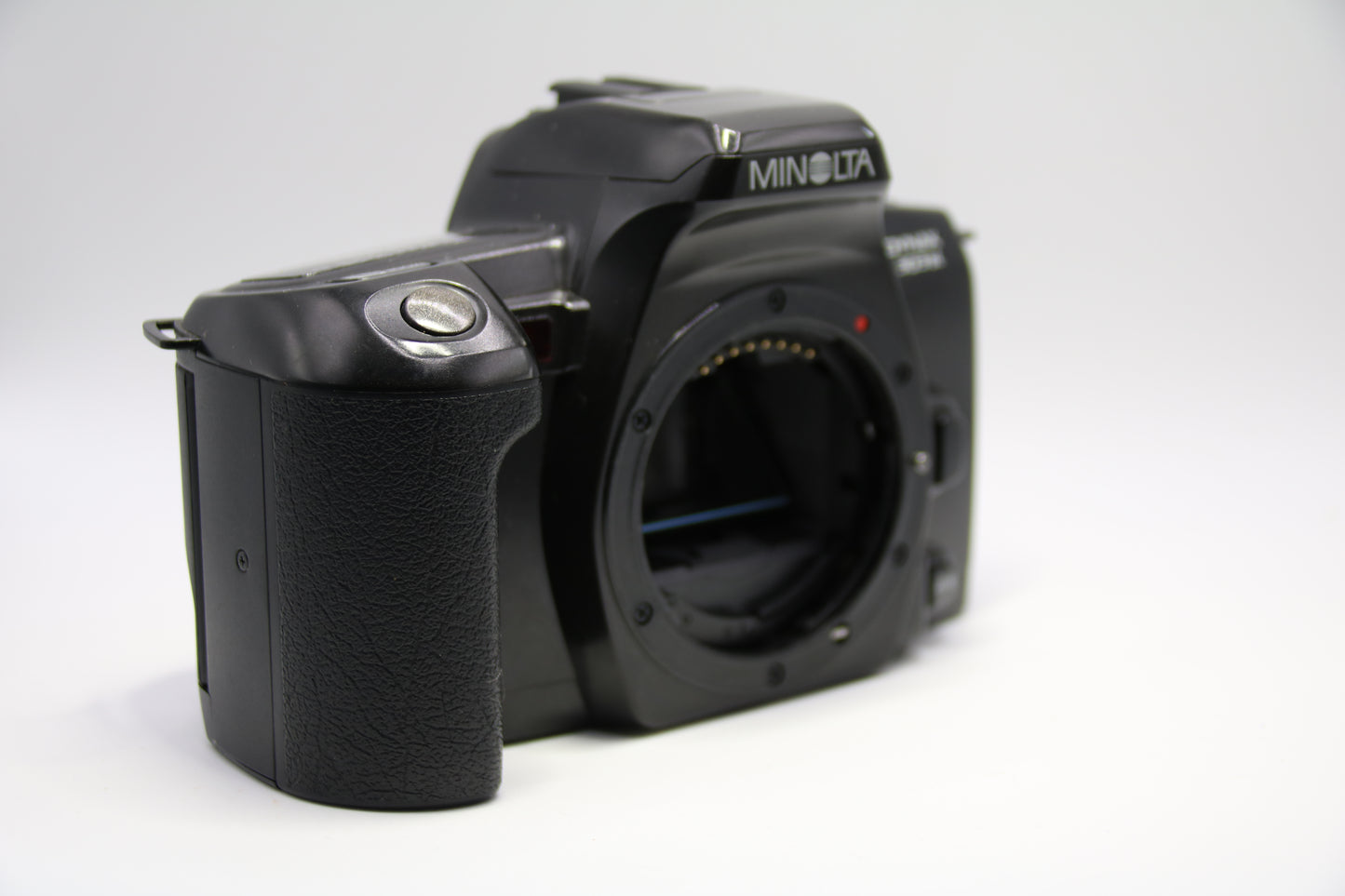 Minolta 303SI + Vivitar 28-210mm