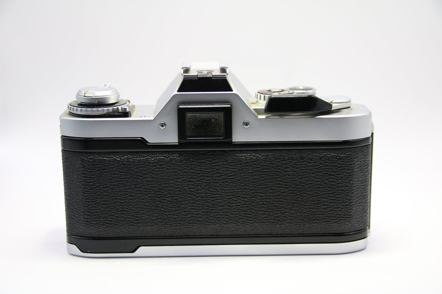 Canon AV-1 + 50mm 1.8