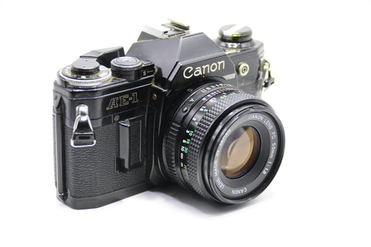 Canon AE-1  Black + 50mm 1.8